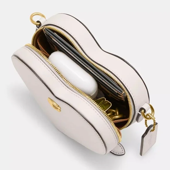 Coach heart crossbody - Picture 4 of 7